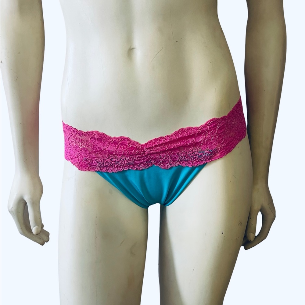 Beach Bunny swimwear